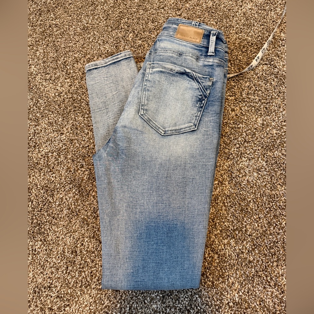 Buckle Black distressed jeans